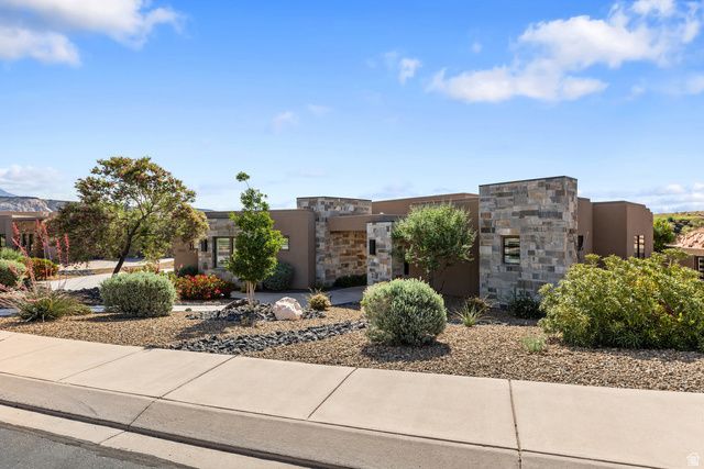 4850 N PETROGLYPH DR, St. George, UT 84770