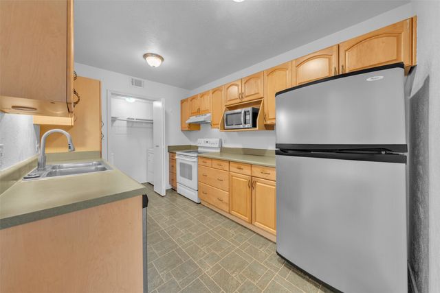 4016 Ridglea Country Club Drive, Fort Worth, TX 76126