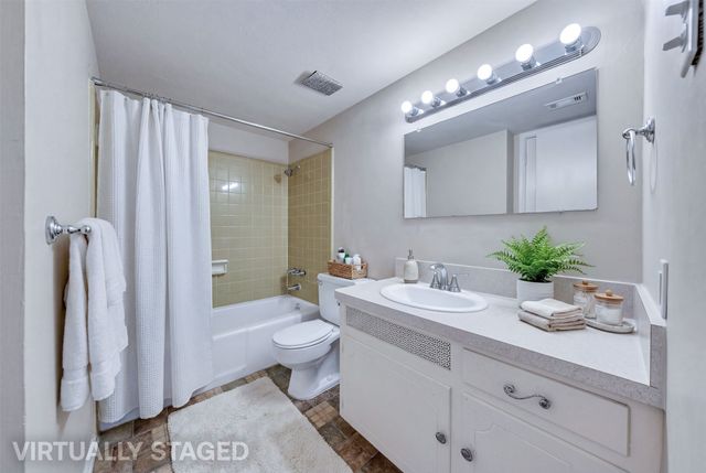 4016 Ridglea Country Club Drive, Fort Worth, TX 76126