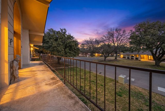 4016 Ridglea Country Club Drive, Fort Worth, TX 76126