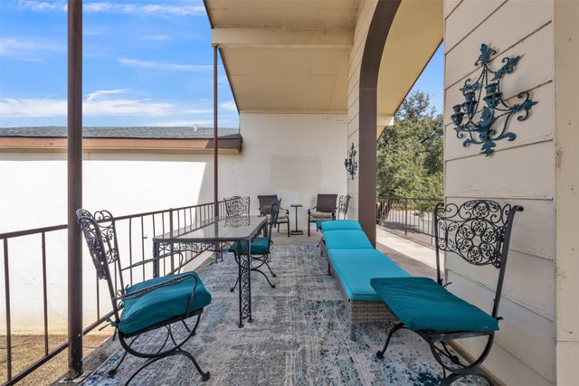 4016 Ridglea Country Club Drive, Fort Worth, TX 76126