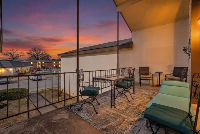 4016 Ridglea Country Club Drive, Fort Worth, TX 76126