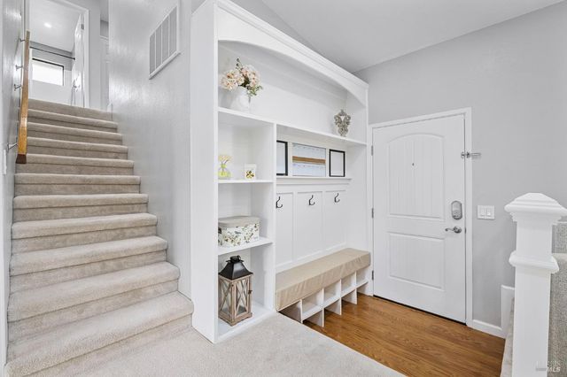 5328 Daniel Dr, Rohnert Park, CA 94928