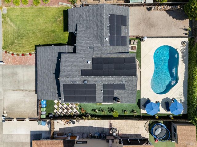 5328 Daniel Dr, Rohnert Park, CA 94928