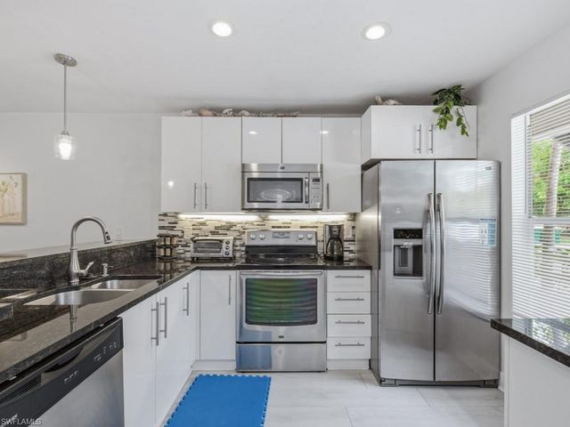 1901 Courtyard WAY C105, Naples, FL 34112