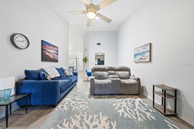 220 JUNIPER WAY, Tavares, FL 32778