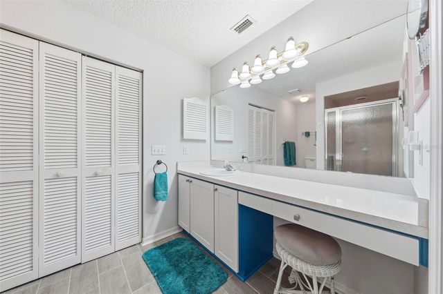 220 JUNIPER WAY, Tavares, FL 32778