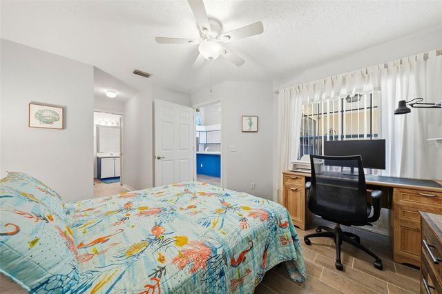 220 JUNIPER WAY, Tavares, FL 32778