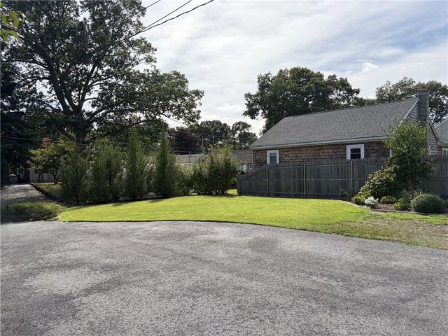 103 Darrow Drive, Warwick, RI 02886