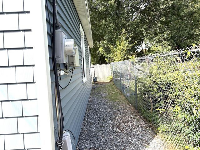 103 Darrow Drive, Warwick, RI 02886