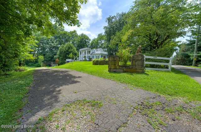 1536 Eskridge Ln, Louisville, KY 40216