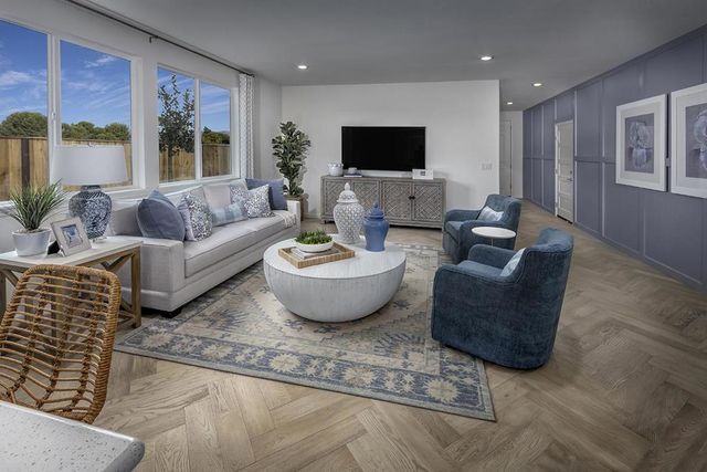 1911 Peony Street, Hollister, CA 95023