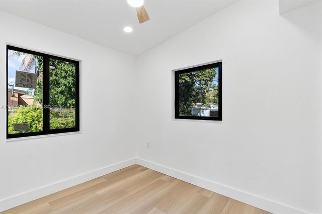 3621 SW 48th Ave, West Park, FL 33023