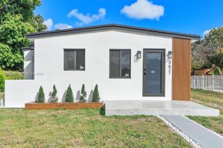 3621 SW 48th Ave, West Park, FL 33023