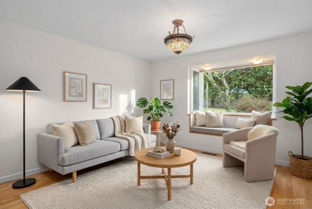 1817 Allegro Drive SE, Olympia, WA 98501