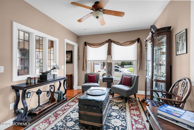 204 Pine Place, Red Bank, NJ 07701