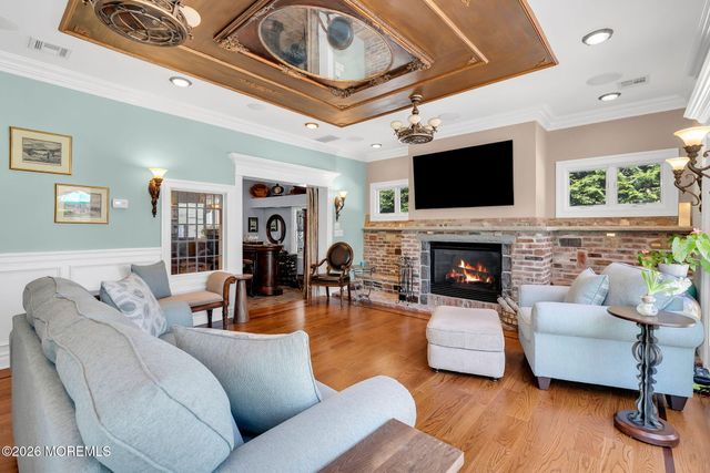 204 Pine Place, Red Bank, NJ 07701