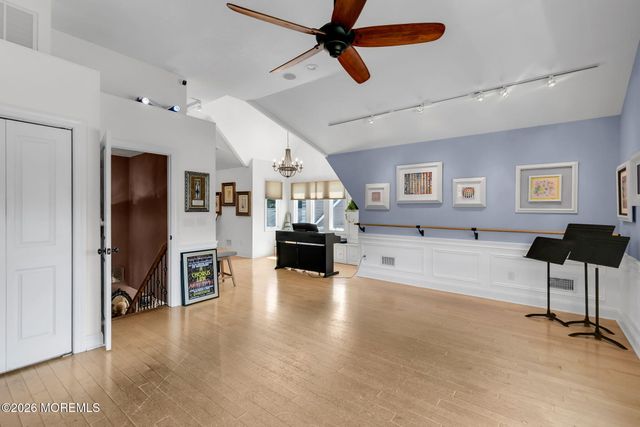 204 Pine Place, Red Bank, NJ 07701