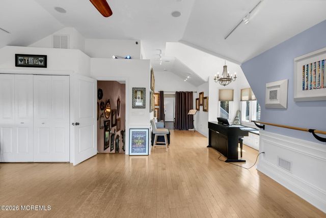 204 Pine Place, Red Bank, NJ 07701