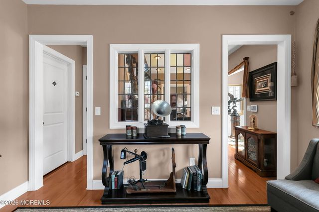 204 Pine Place, Red Bank, NJ 07701