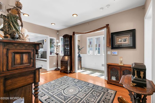 204 Pine Place, Red Bank, NJ 07701