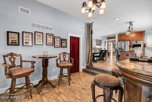 204 Pine Place, Red Bank, NJ 07701