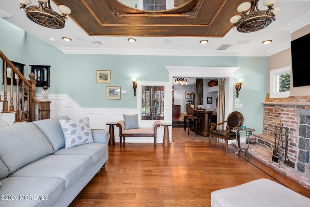 204 Pine Place, Red Bank, NJ 07701