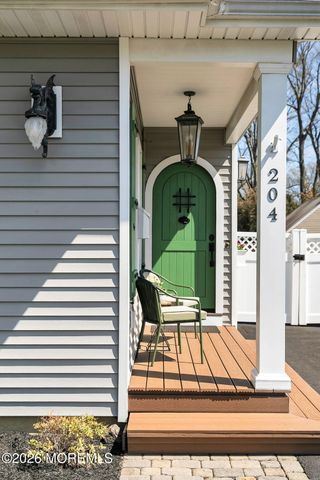 204 Pine Place, Red Bank, NJ 07701