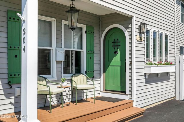204 Pine Place, Red Bank, NJ 07701