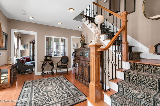 204 Pine Place, Red Bank, NJ 07701