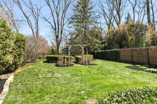 204 Pine Place, Red Bank, NJ 07701