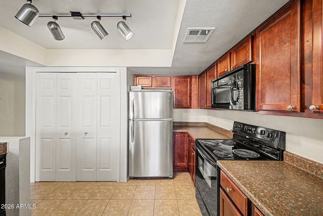 1331 W BASELINE Road 228, Mesa, AZ 85202