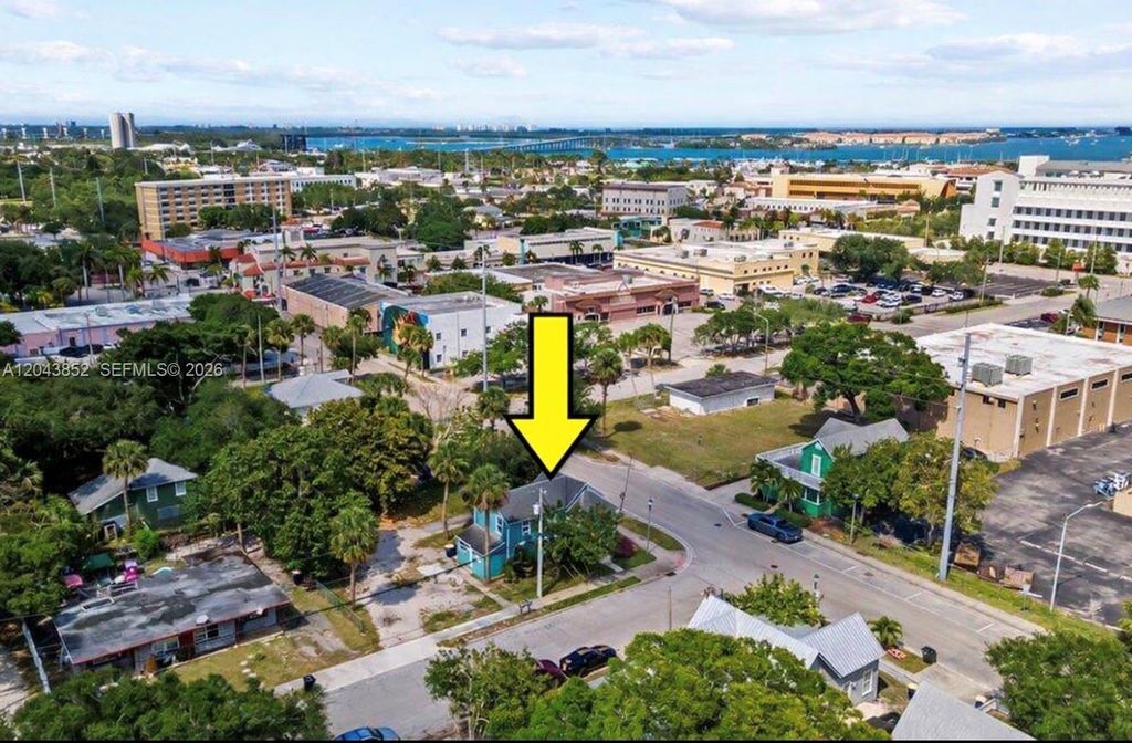 700 Boston Avenue Apt C, Fort Pierce, FL 34950