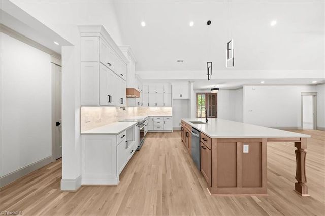 101 Maxmillian Drive, Greensboro, NC 27406