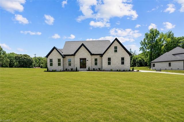 101 Maxmillian Drive, Greensboro, NC 27406