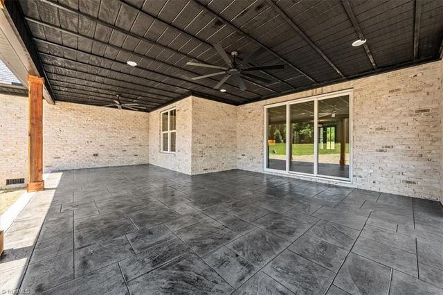 101 Maxmillian Drive, Greensboro, NC 27406