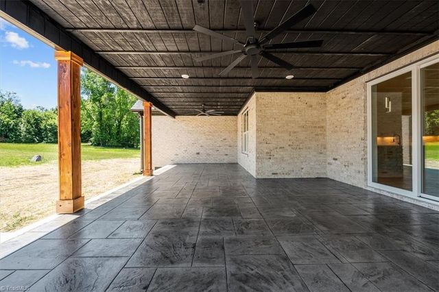 101 Maxmillian Drive, Greensboro, NC 27406