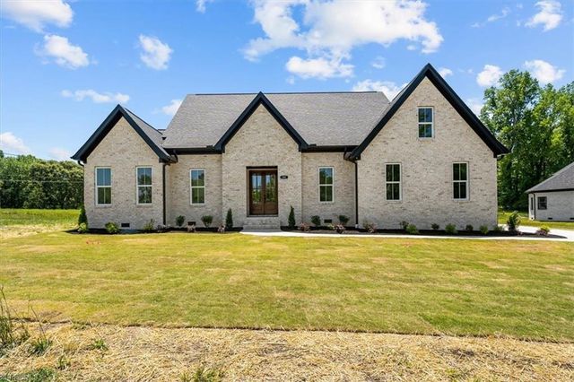 101 Maxmillian Drive, Greensboro, NC 27406
