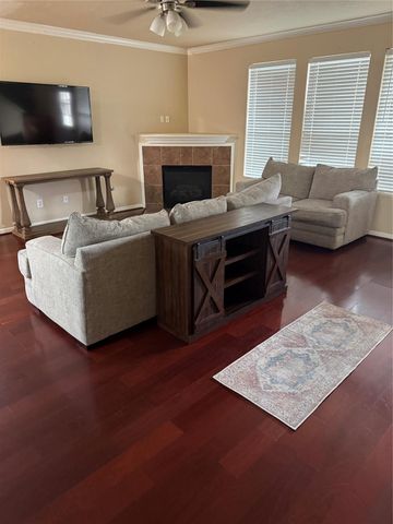 18519 Knob Hill Lake Lane, Humble, TX 77346