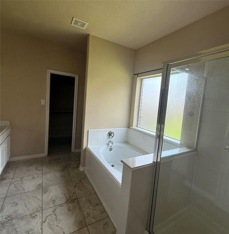 18519 Knob Hill Lake Lane, Humble, TX 77346