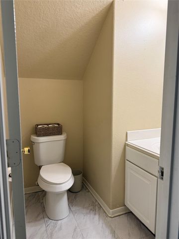 18519 Knob Hill Lake Lane, Humble, TX 77346