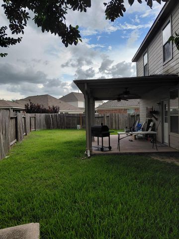 18519 Knob Hill Lake Lane, Humble, TX 77346