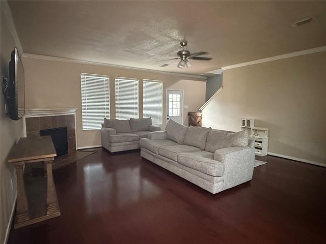18519 Knob Hill Lake Lane, Humble, TX 77346