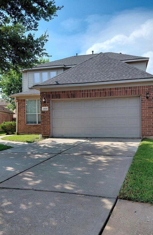 18519 Knob Hill Lake Lane, Humble, TX 77346