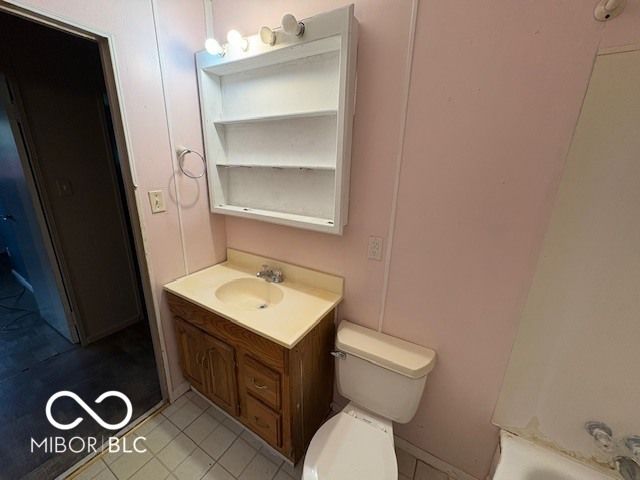 2025 S Lazy Creek Drive, Muncie, IN 47302