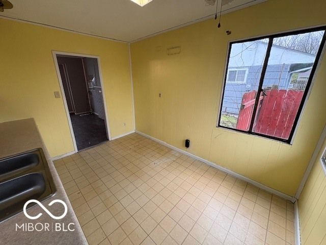 2025 S Lazy Creek Drive, Muncie, IN 47302