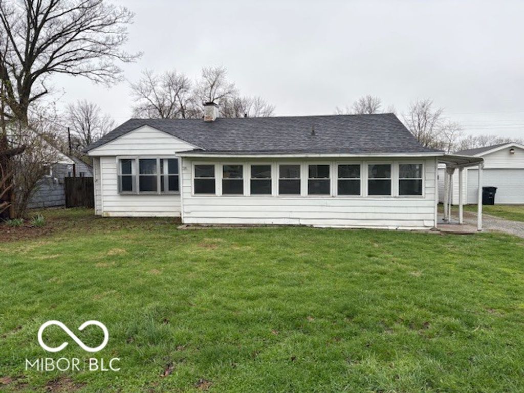 2025 S Lazy Creek Drive, Muncie, IN 47302