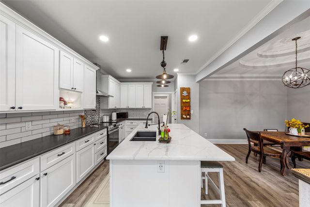 5601 Burgundy Drive, Greenville, TX 75402