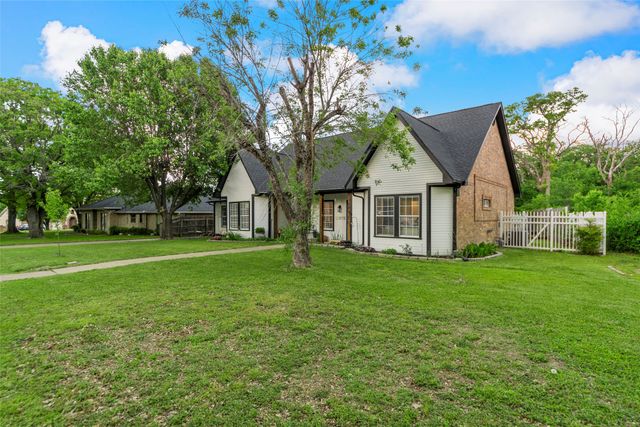 5601 Burgundy Drive, Greenville, TX 75402