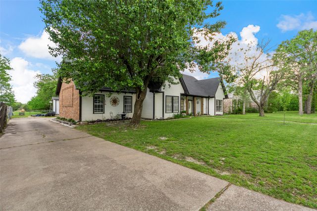 5601 Burgundy Drive, Greenville, TX 75402